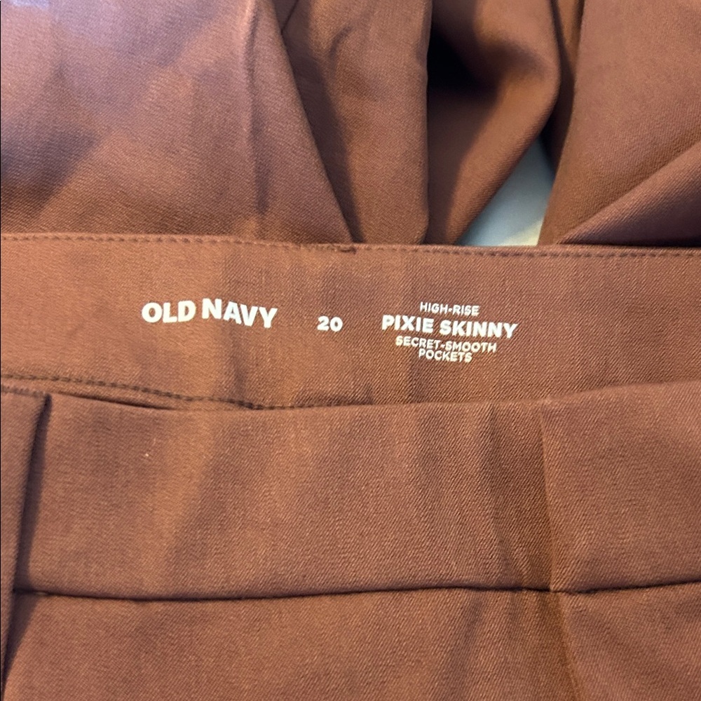 Old Navy High Rise Pixie Skinny Pants Women's‎ Size 20 - Rust